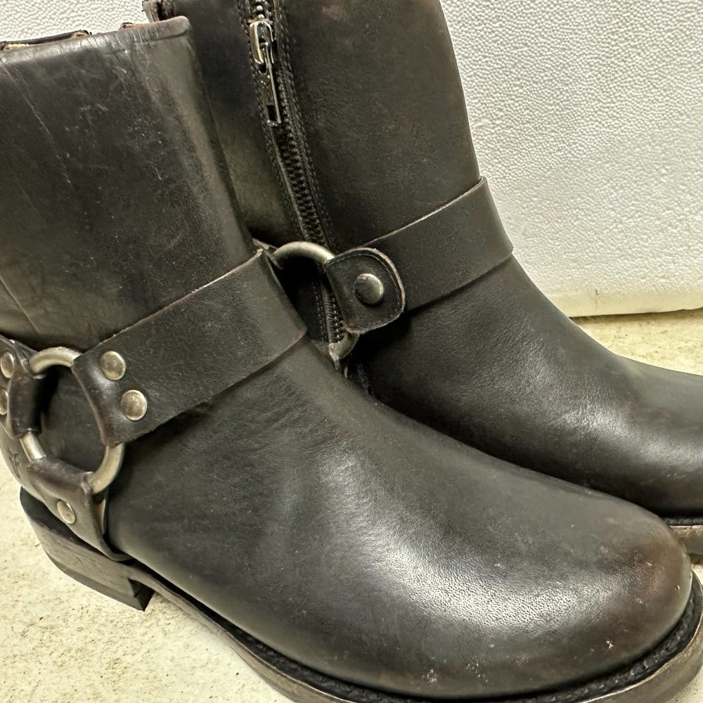 FRYE VERONICA HARNESS SHORT BLACK NIB